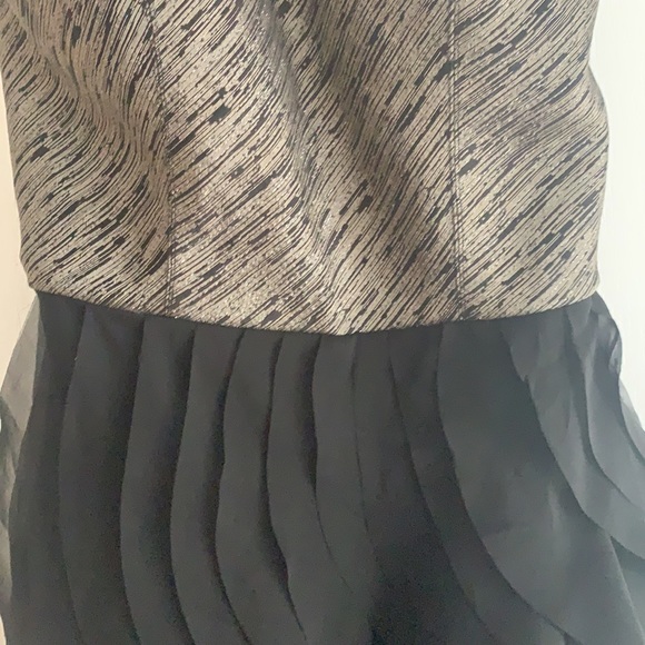 Le chateau strapless dress - Picture 2 of 2